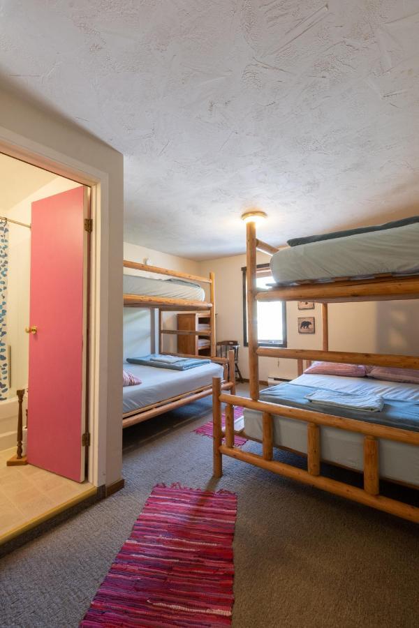 Dreamcatcher Hostel Golden Bagian luar foto